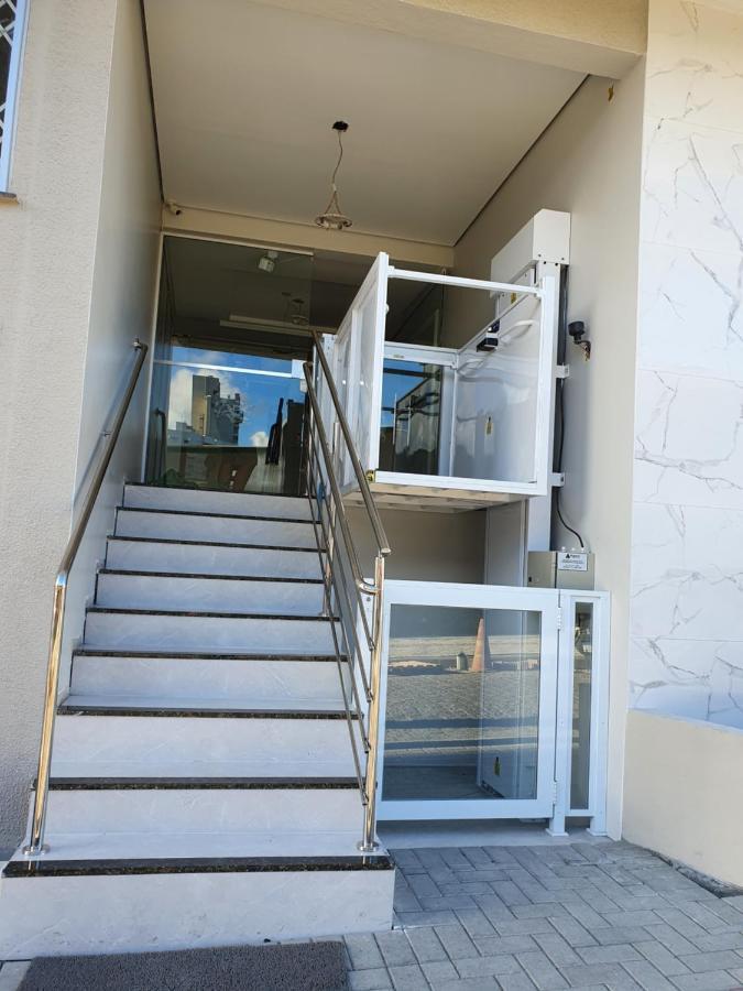 Apartamento Dona Elvira Piçarras Eksteriør billede