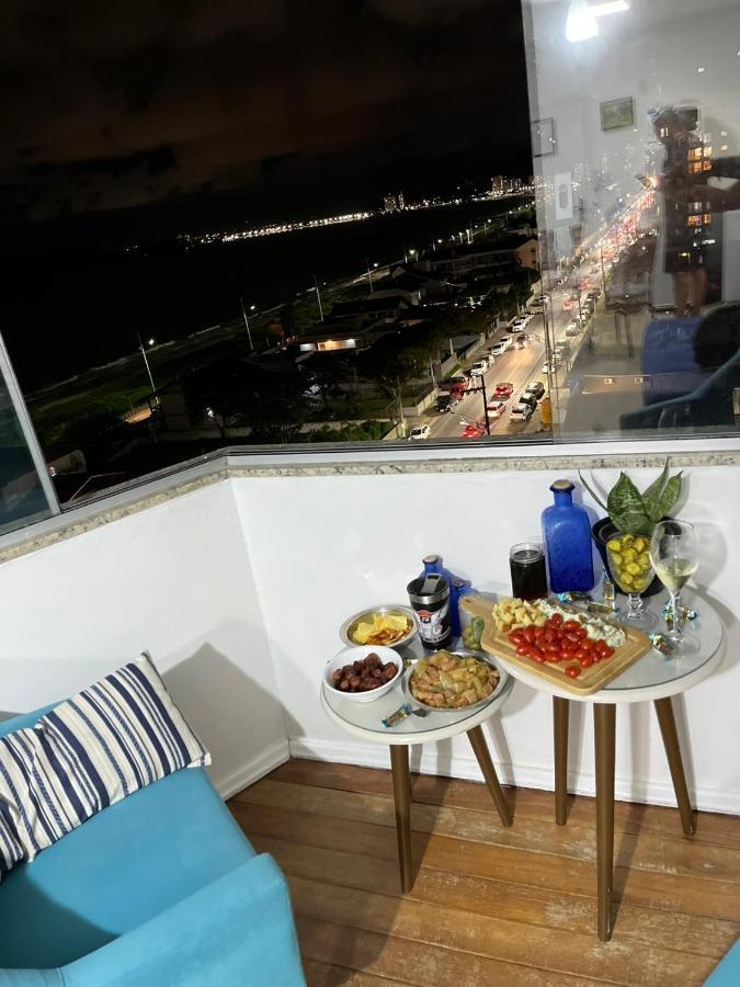 Apartamento Dona Elvira Piçarras Eksteriør billede